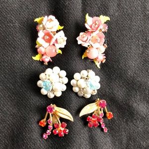 Set of 3 vintage clip on earrings